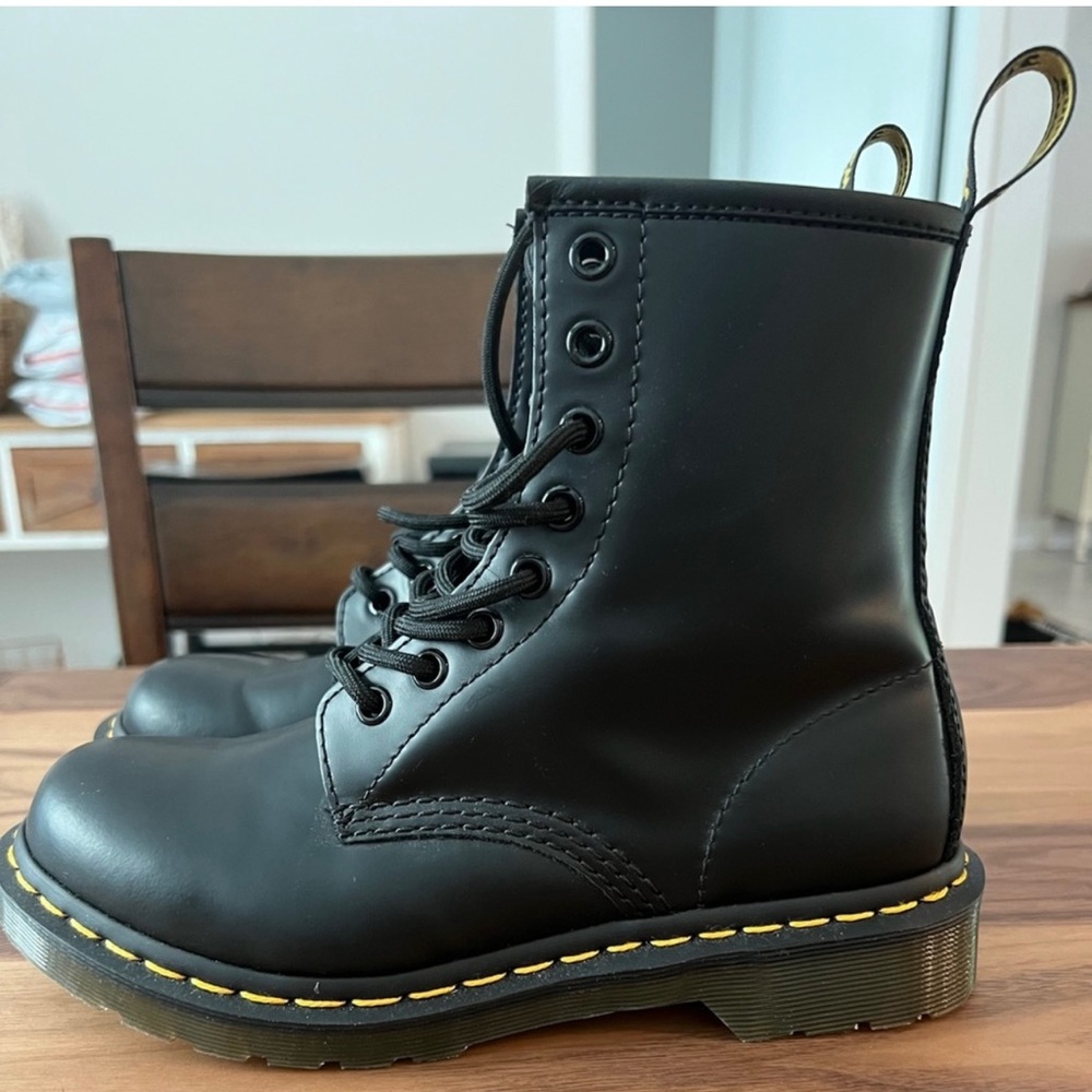 Original Dr Martens - women’s size 6